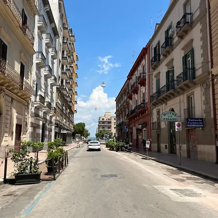 Cavour Luxury * Taranto